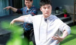 陈赫宿舍爆料事件视频在线观看,揭秘明星宿舍生活幕后真相